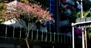 Salas Comerciais em Leilão com 2 Vagas