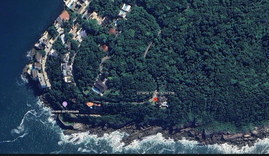 Sobrado 390m² em Guarujá - Oportunidade Imperdível!