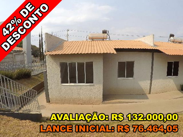 Casa 2 quartos, 1 banheiro, 54m² construída, 1 vaga, desocupada