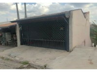 Casa em leilão com 3 quartos e 2 banheiros