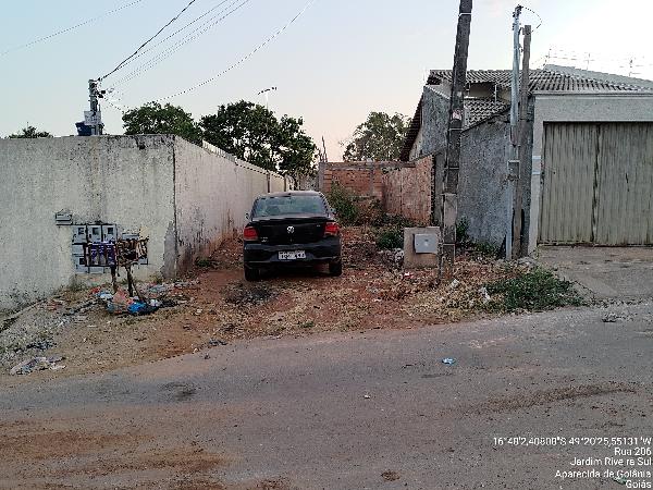 Casa com 3 Quartos e 1 Vaga no Setor Aeroporto Sul