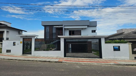 Casa com 224,29 m² em Vila São José