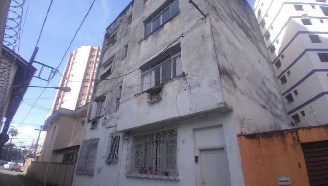 Apartamento com 2 quartos e 1 banheiro, 71 m²