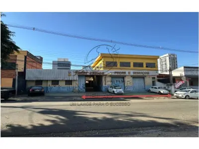 Prédio Comercial com 716,10m² em Campinas