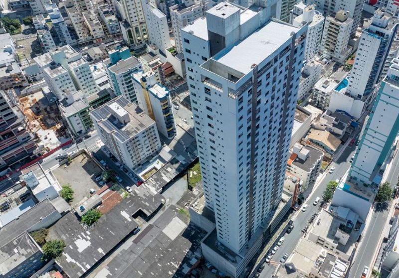 Apartamento com 1 quarto, 1 banheiro e 80m²