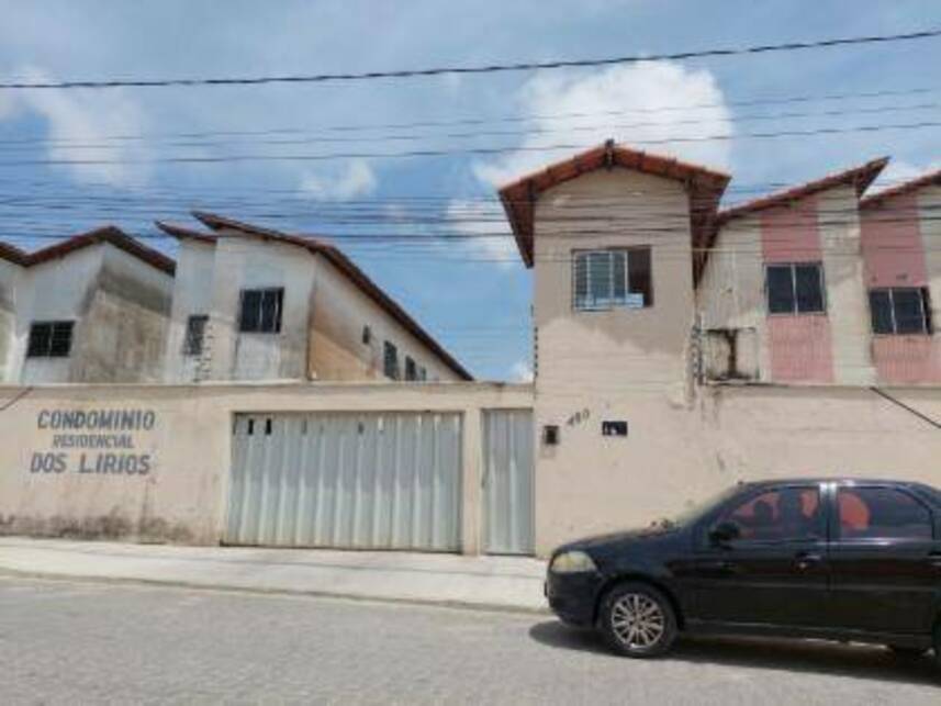 Apartamento com 2 quartos em leilão em Fortaleza/CE