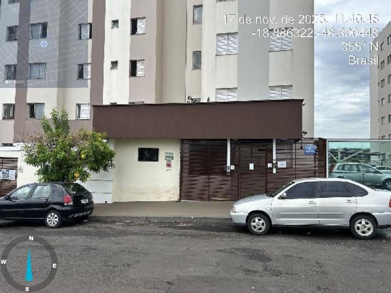 Apartamento com 2 quartos em Uberlândia