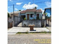 Casa com 2 quartos, 1 banheiro e 55,84 m² de área privativa