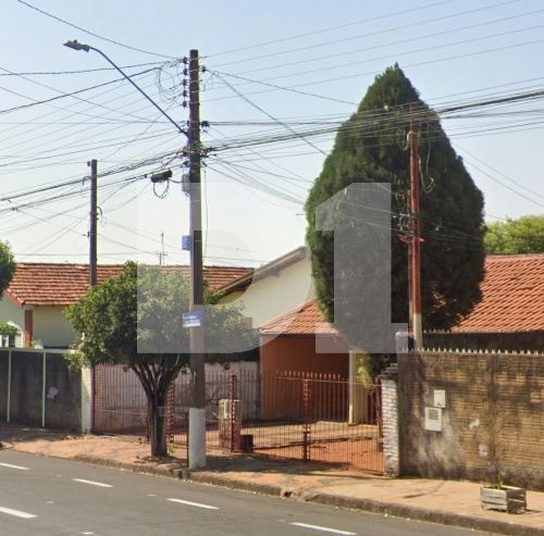 Casa em Leme/SP com 205,23 m² de área construída