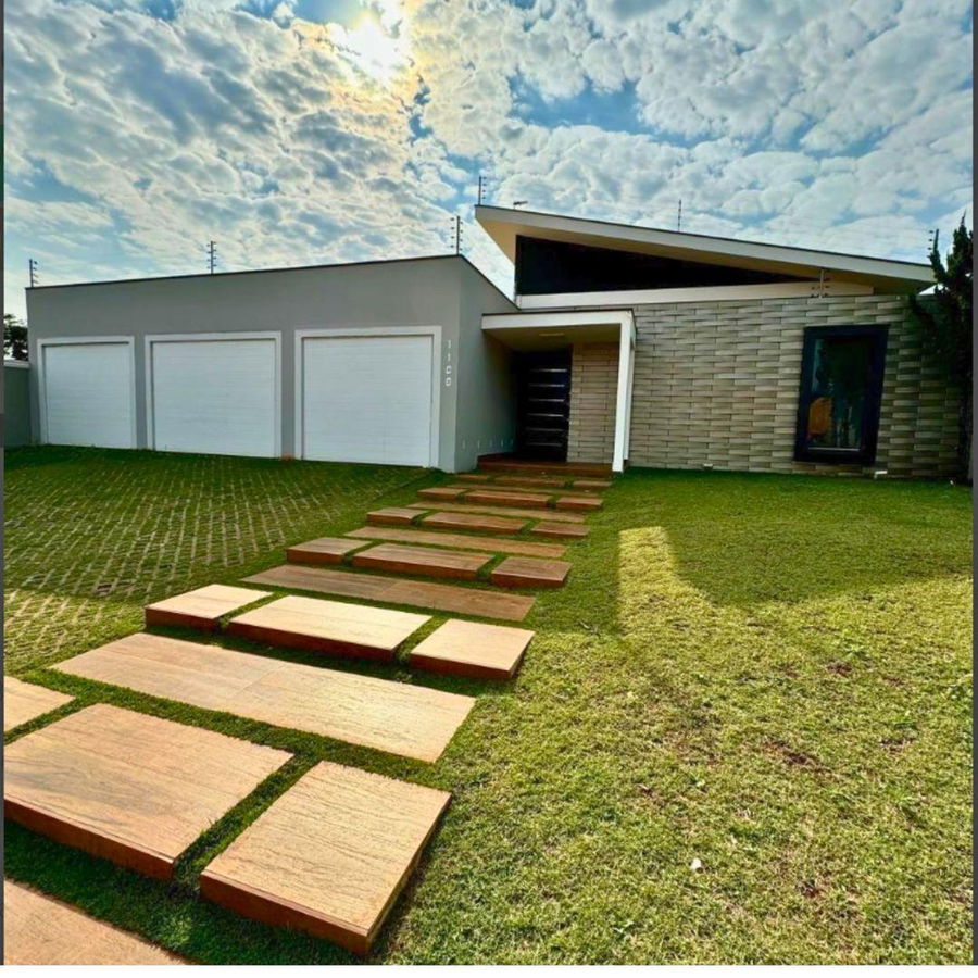 Casa Espetacular em Toledo - 3 Quartos e 400m²