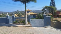 Casa padrão com 4 quartos e 5 banheiros, 217 m² construída, ocupada