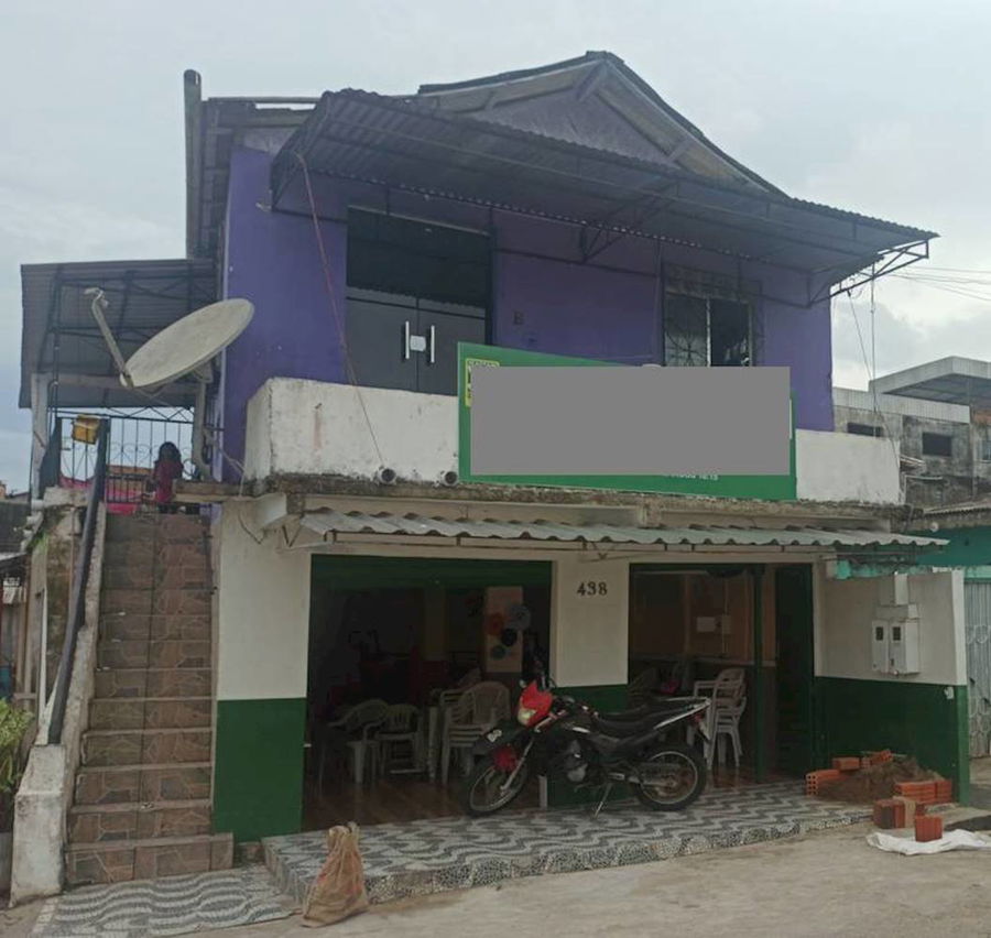 Casa padrão com 2 quartos e 2 banheiros, 110m² construída, ocupada