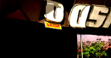 Terreno com Hotel em Péssimo Estado de Conservação