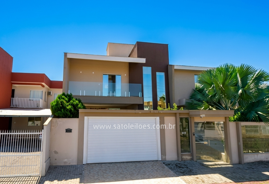 Casa com 259,25m², 3 quartos, 2 banheiros e 2 vagas