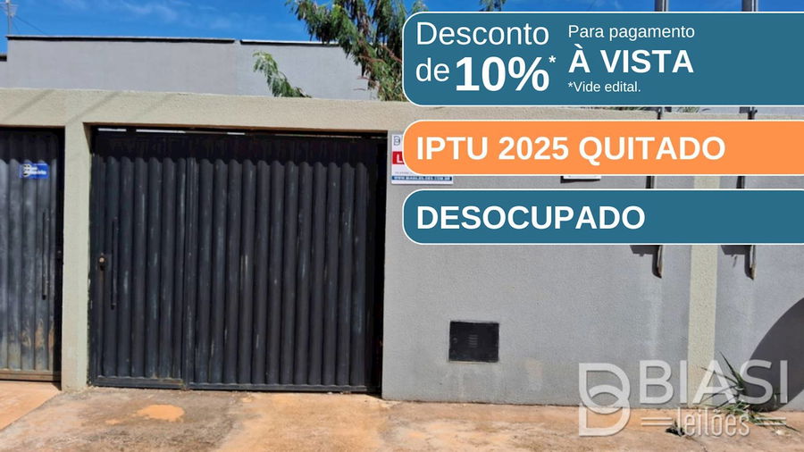 Casa desocupada com 78,38m² construída e 137,5m² de terreno