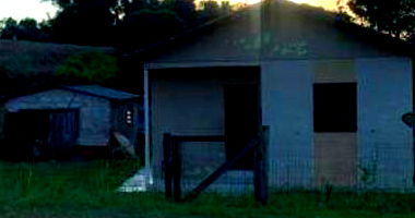 Casa em leilão com 81m² de área construída