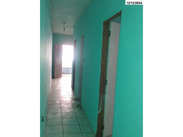 Casa com Varanda e Quintal em Ilhéus/BA