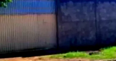 Casa com 138m² construída em terreno de 360m², imóvel ocupado