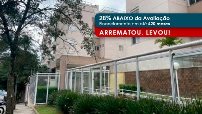 Apartamento Duplex com 3 Vagas e Depósito em São Paulo