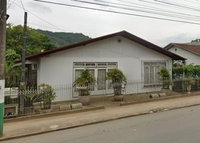 Terreno Urbano com Casa em Presidente Getúlio - SC