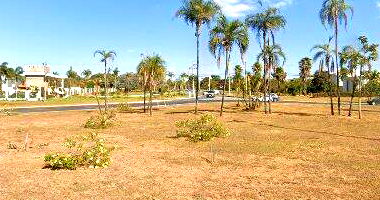Casa com Piscina e 4 Suítes em Brasília - Oportunidade Única!