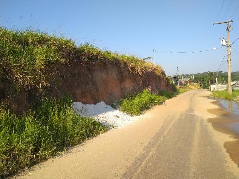 Terreno 600m² em Cruzeiro do Sul