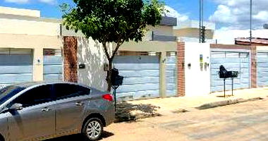Casa em Petrolina com 3 Quartos e Vaga de Garagem