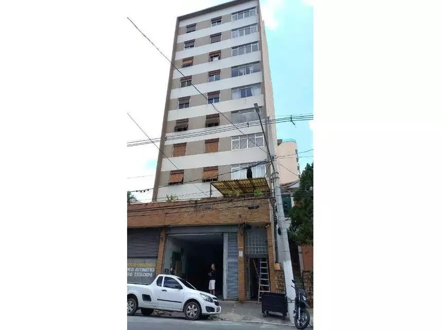 Apartamento com 1 Vaga em Leilão no Cambuci