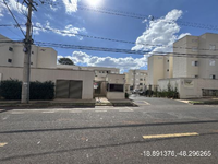 Apartamento 2 Quartos com Vaga em Uberlândia