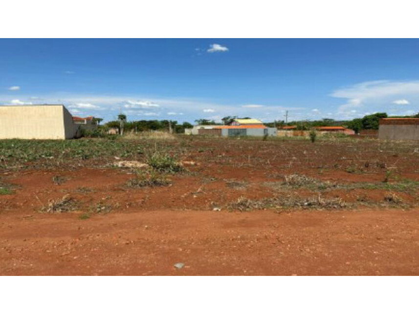 Terreno em leilão com 265,58m² em Planura/MG