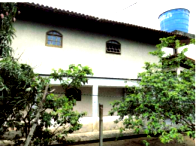 Imóvel rural com 3 residências e benfeitorias, 558m² construída