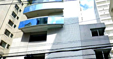 Apartamento com 4 vagas em Santos/SP