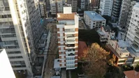 Cobertura com 275m², 2 vagas e terraço em Torres/RS