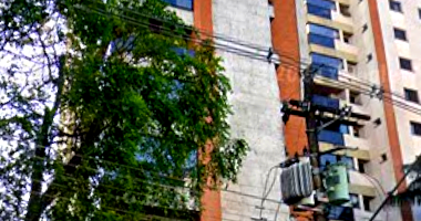 Apartamento com 2 vagas na Aclimação