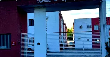 Apartamento 3 quartos, térreo, condomínio com área de lazer