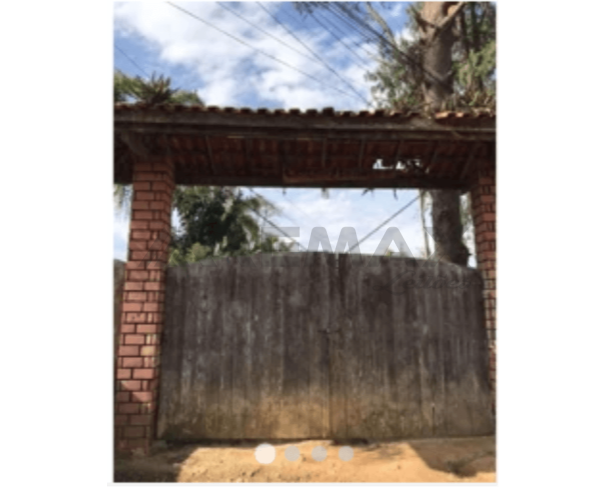 Terreno com Edificações em Embu-Guaçu