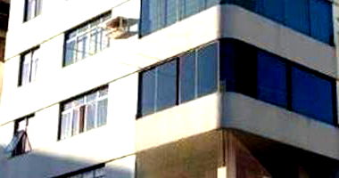 Apartamento padrão com 3 quartos, 2 banheiros, 2 varandas, ocupado