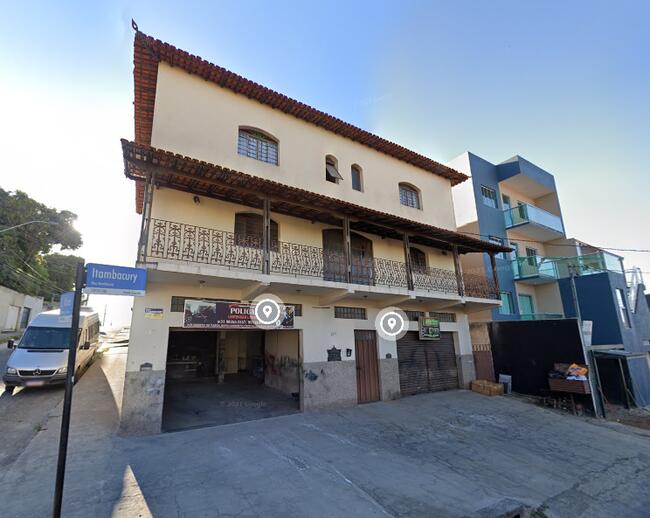 Apartamento 102 com 2 Quartos e Loja Comercial em Contagem