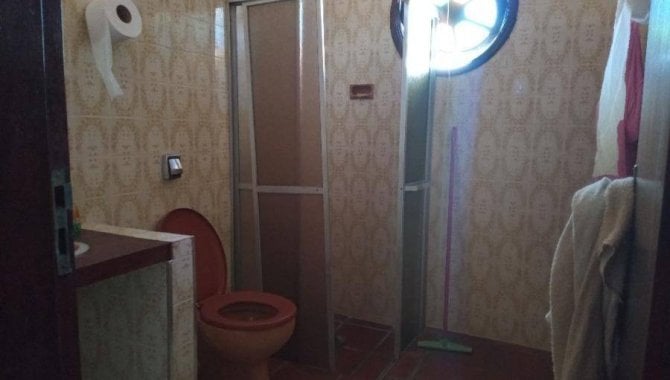 Casa com 3 quartos, 3 banheiros e 1 vaga de garagem