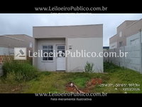 Casa com 2 Quartos e 1 Vaga em Ponta Grossa