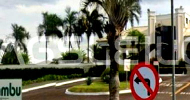 Terreno com 1.000m² de Área Privativa e 1.319,45m² de Área Total