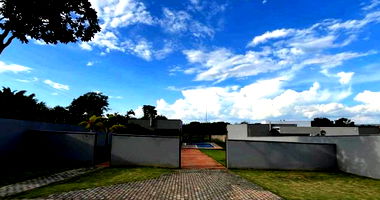 Casa Residencial com Piscina em Bela Vista de Goiás-GO