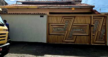 Casa com 3 quartos, 2 banheiros, 187m² construídos e 2 vagas