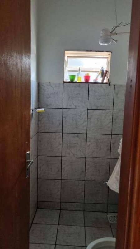 Casa 3 Quartos, 2 Banheiros, 143m² Construída - Oportunidade em Iporá-GO
