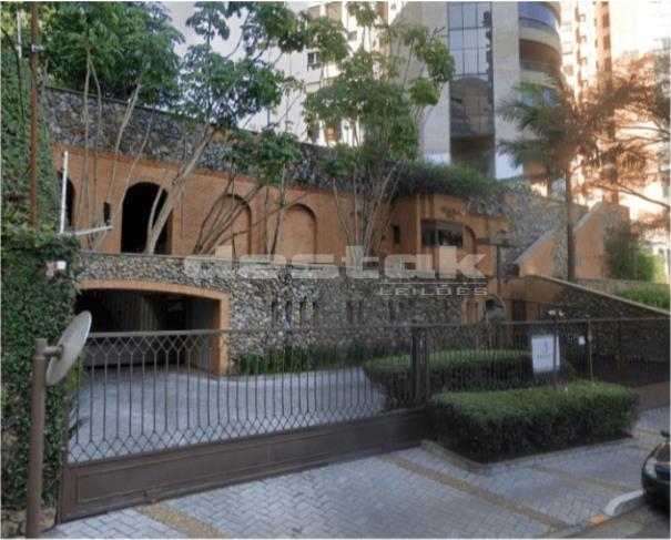Apartamento 3 quartos, 2 banheiros, 2 vagas, 255m² útil, desocupado