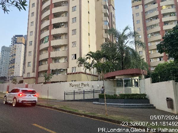 Apartamento com 3 Quartos e 1 Vaga em Londrina