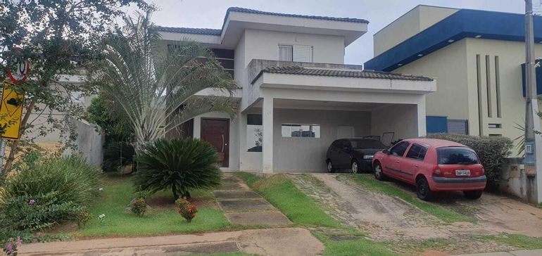 Casa em Condomínio com 4 Quartos e 3 Suítes em Campinas