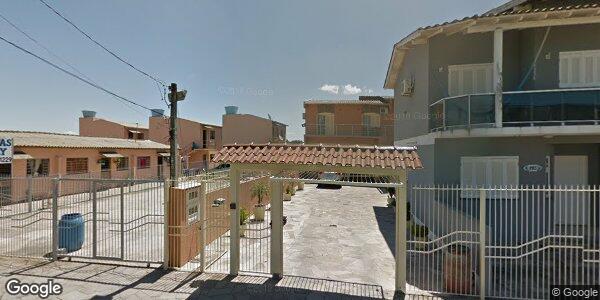 Apartamento aconchegante com 2 quartos, banheiro e vaga de garagem