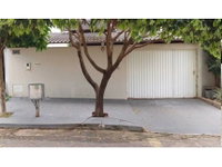 Casa com 240m² de terreno e 188m² construída em Jandaia/GO