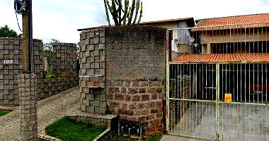 Casa com 4 quartos e 3 banheiros em Criciúma